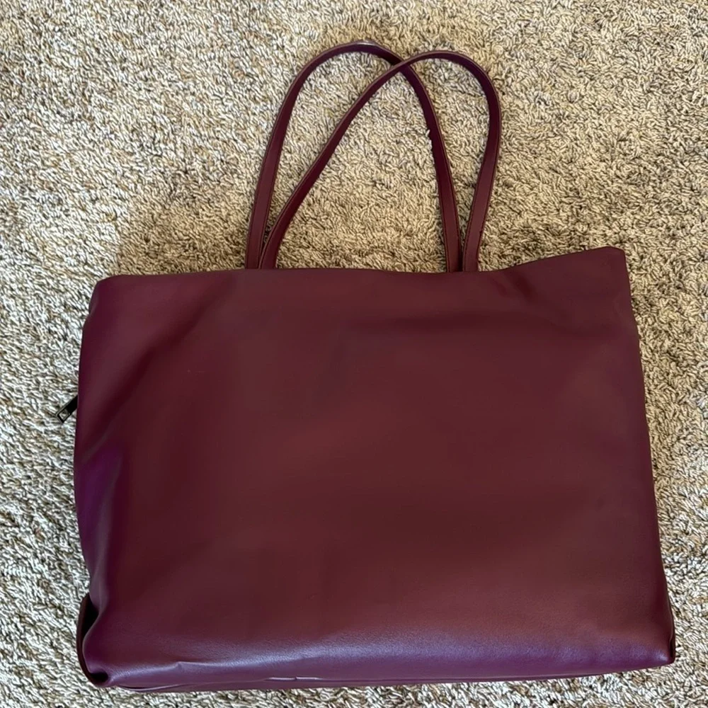 Maroon laptop bag target a new day with insert